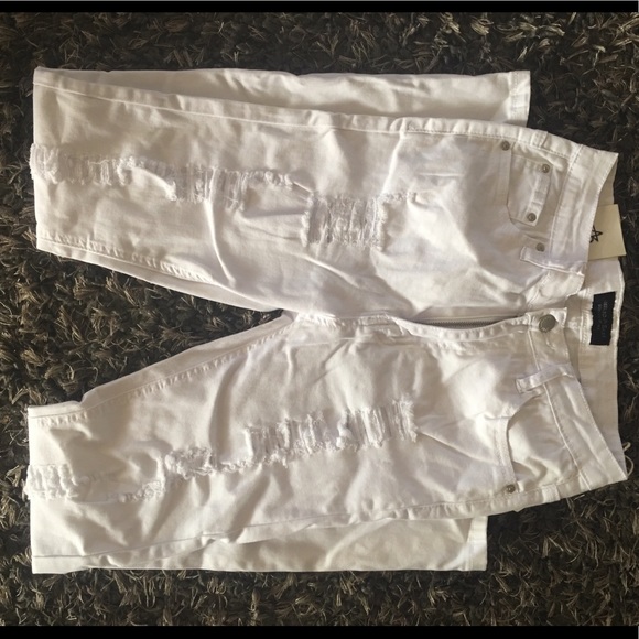 (Brand New) White High Rise Skinny Jeans - Picture 3 of 3